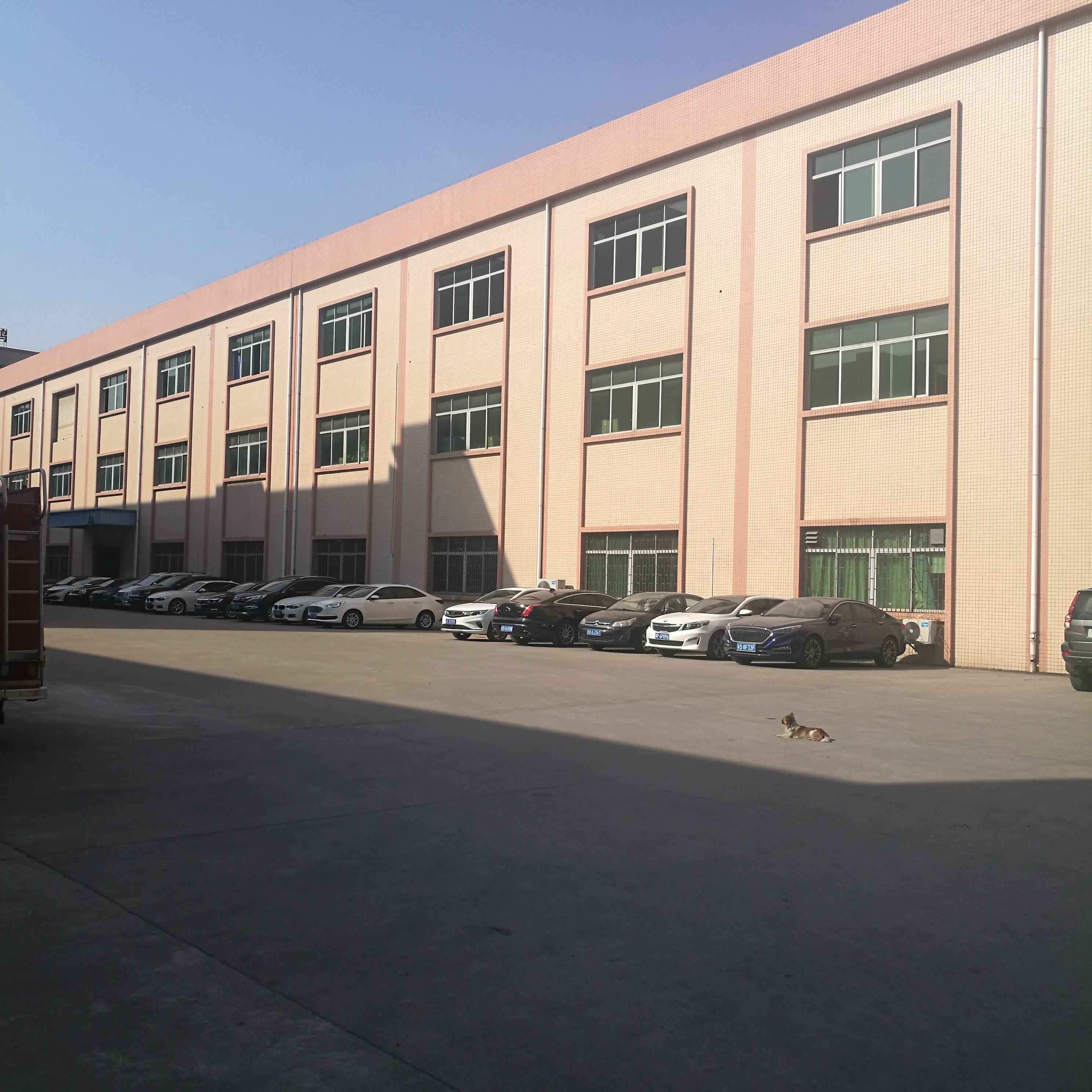 寮步靠原房东标准独院厂房出租,总面积13000平方三层