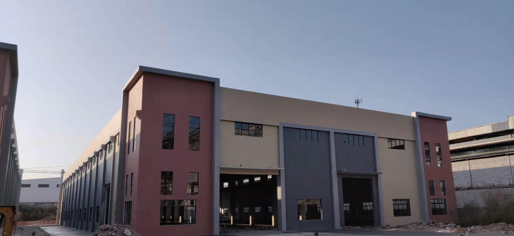 砖墙到顶单一层13米高的全新仓库3750平,独栋