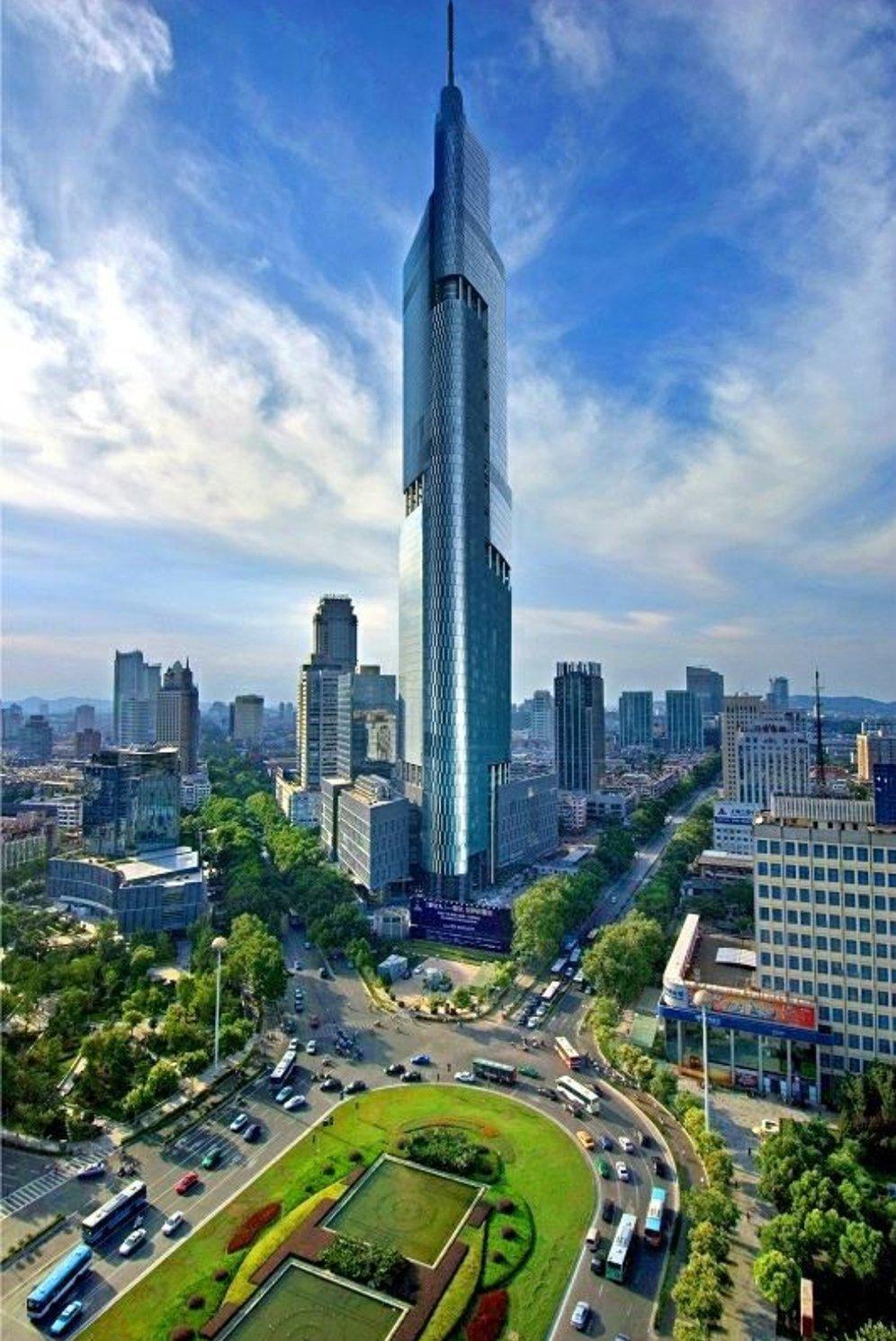 南京第一高楼紫峰大厦多种面积办公出租