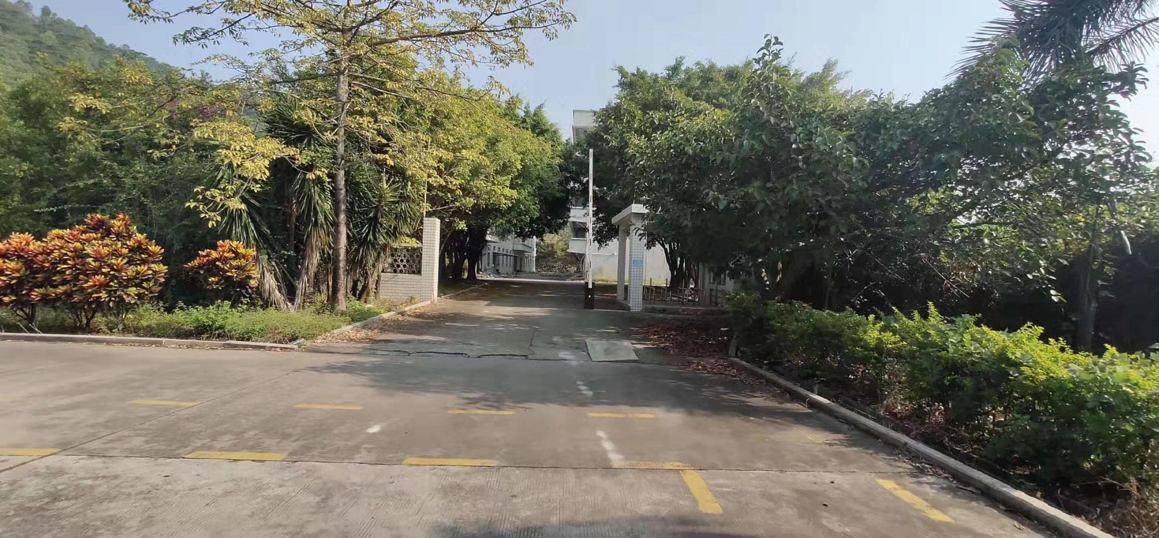 【西乡厂房出租】宝安臣田3600平大厂房出租,地理位置优越,院内设施