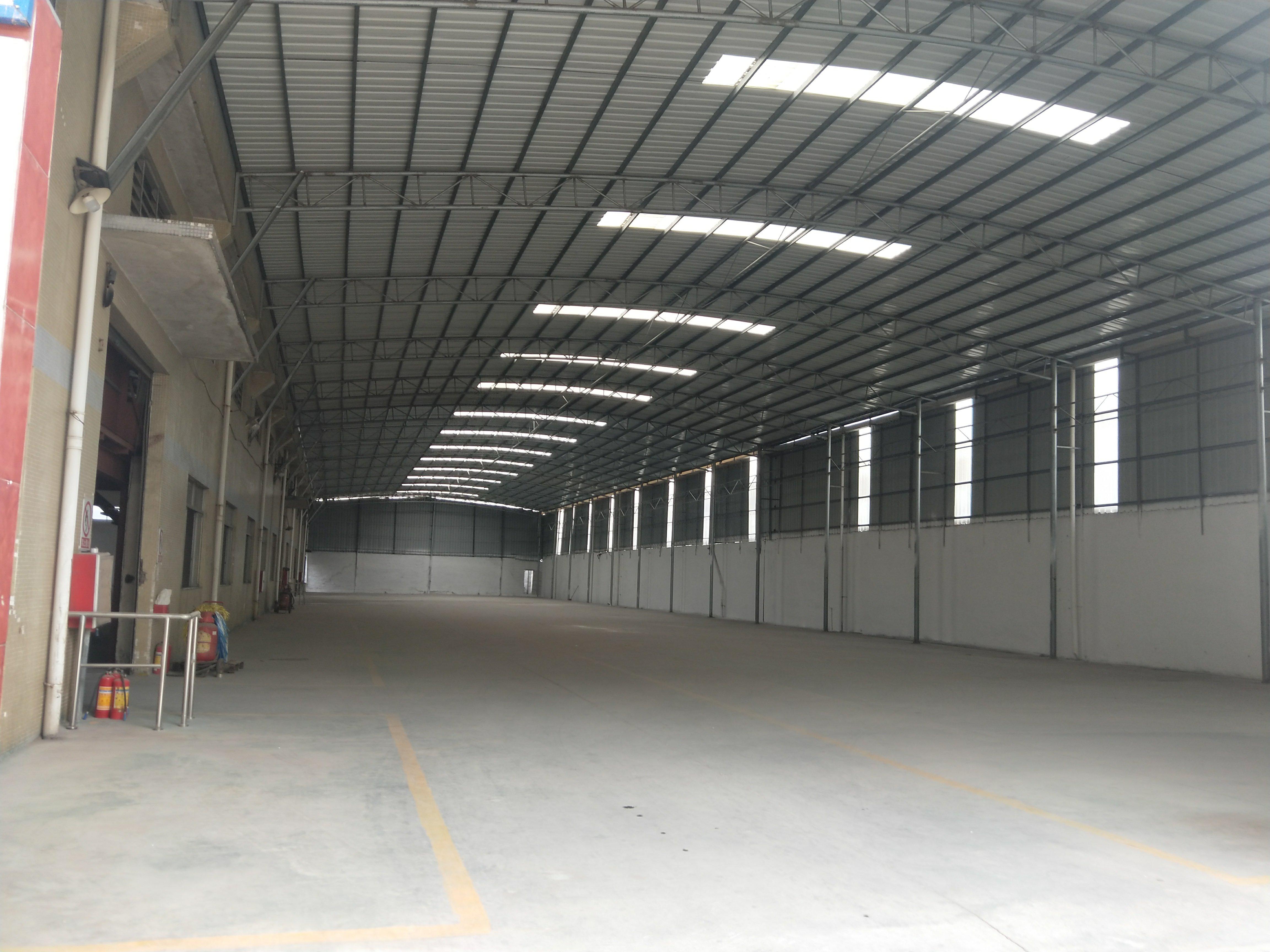 里水大路边独院1180平仓库招租9成新方正实用拖