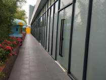 广州天河区车陂地铁口零距离花园式园区带装修写字楼150平出租