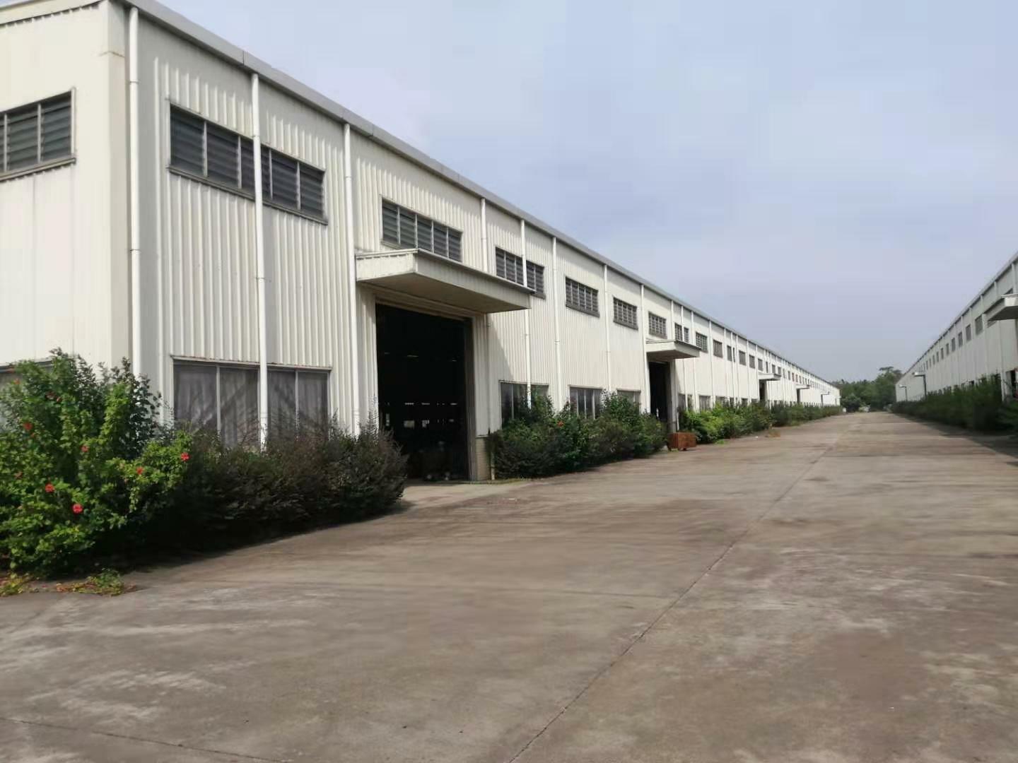 花都106国道旁7500平仓库厂房出租,带办公室