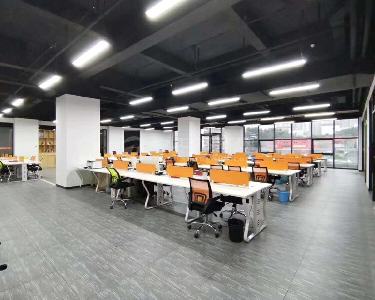 龙华清湖的地铁站新空出精装修办公室1330平方米出租高使用率