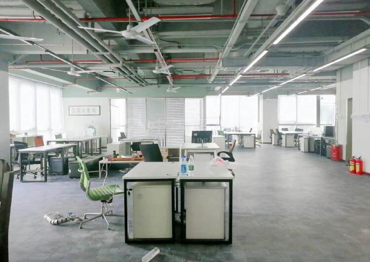 罗湖区甲级办公室730平带办公家私可享受政府补贴7