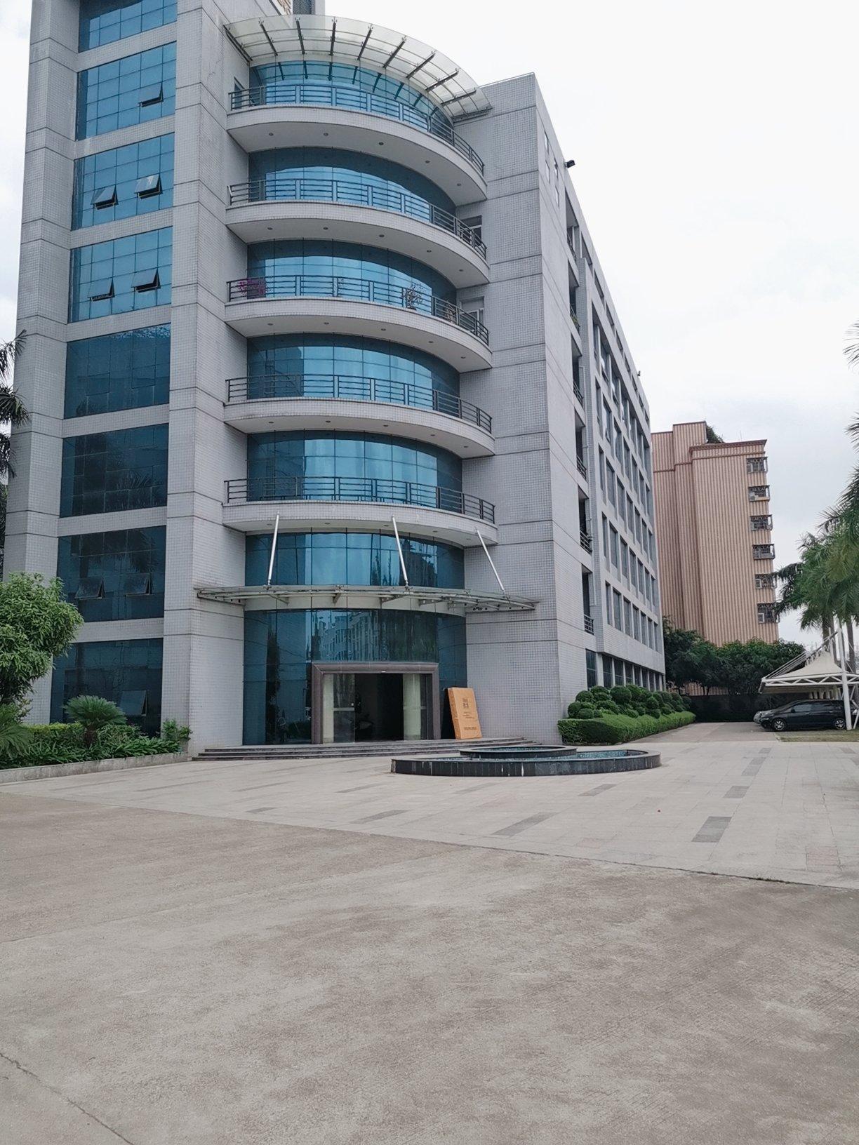 龙岗宝龙红本厂房楼上整层3800平洁净车间 精装办公区