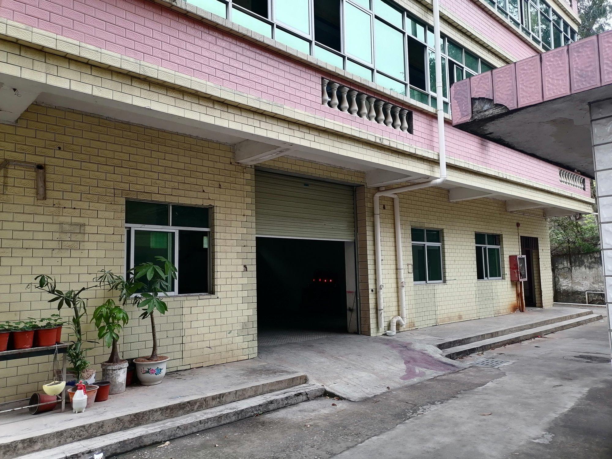 最便宜的房子出租一个月多少钱 4def52be156ae69bc2c3cc0a6ca43460.jpg