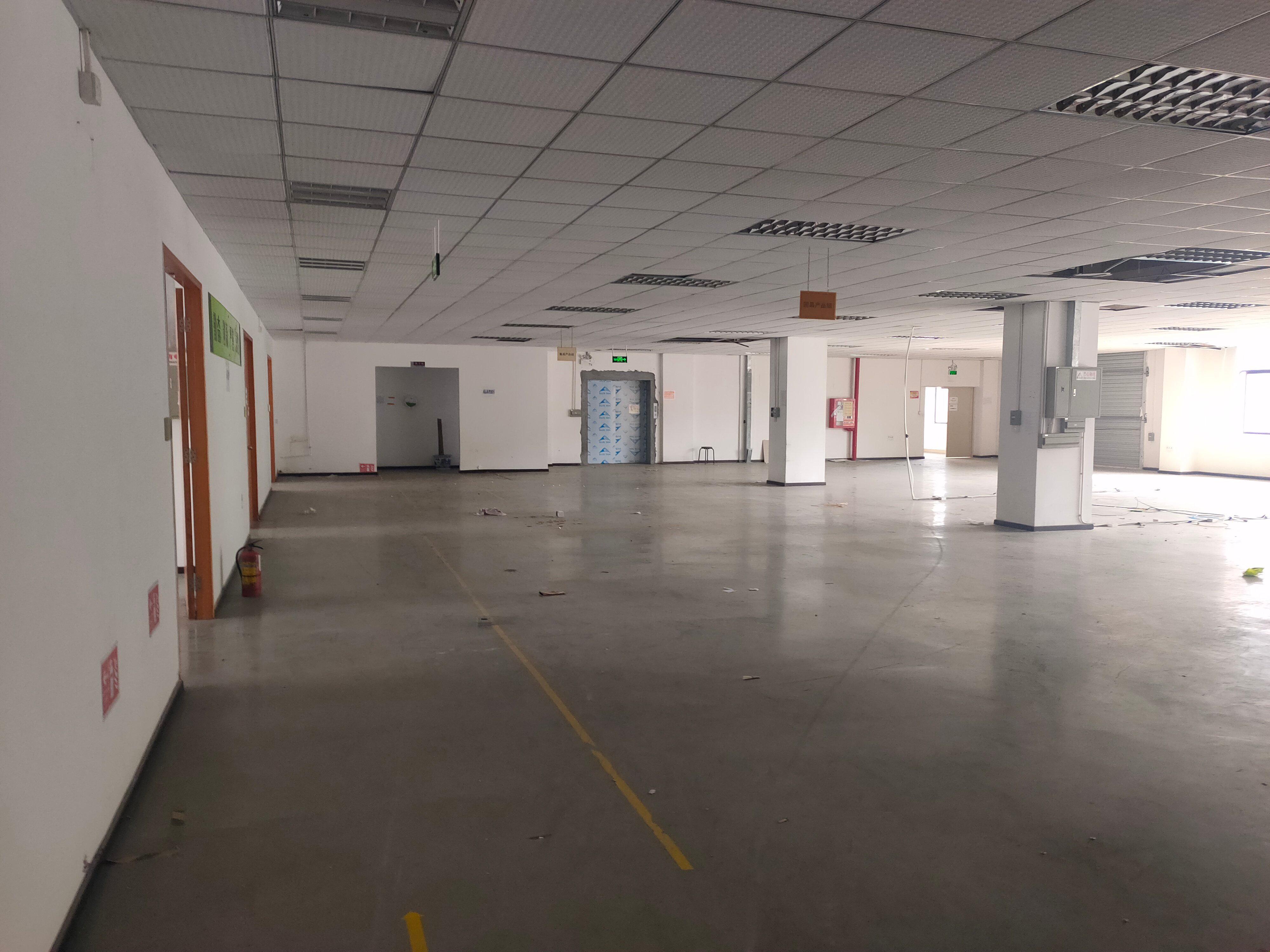 龙华大浪精装修仓库厂房出租红本工业园原房东建筑面积出租