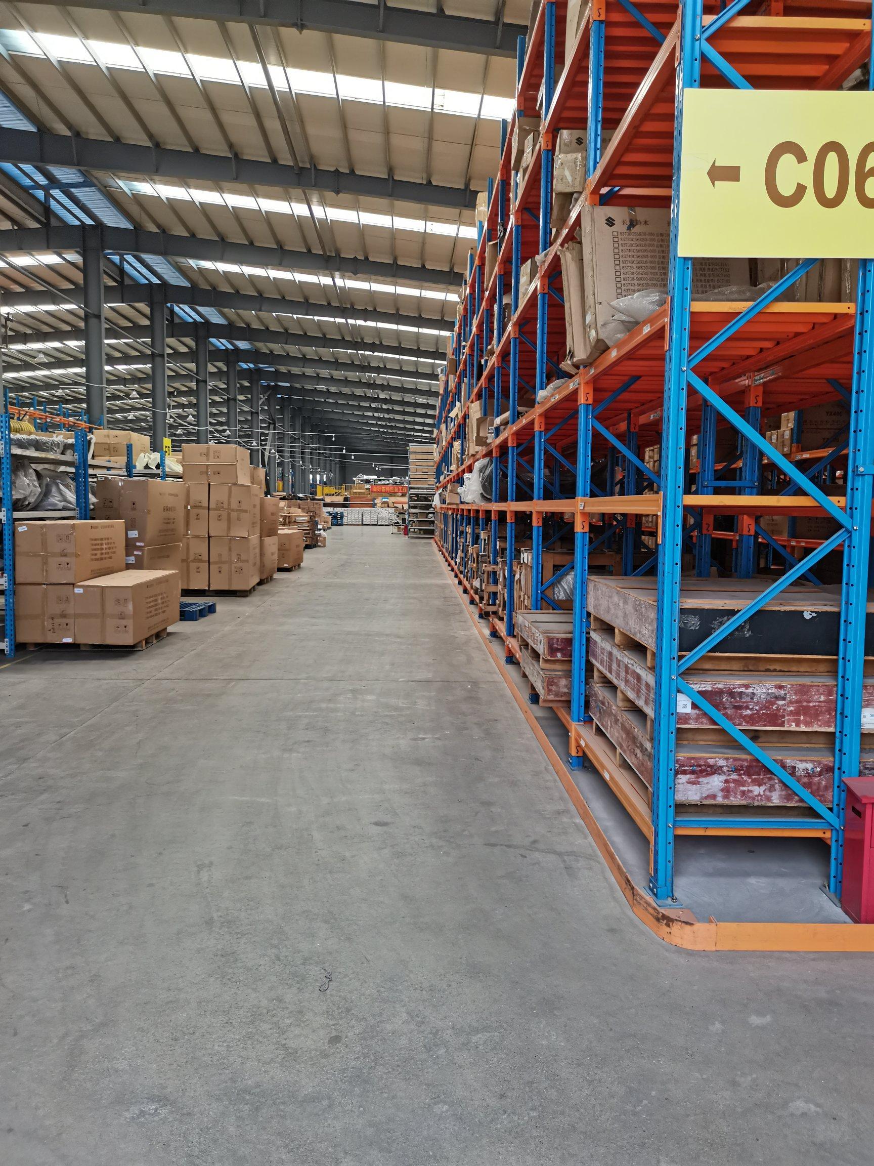 南海里水新出5000平带货架仓库出租租期灵活空地