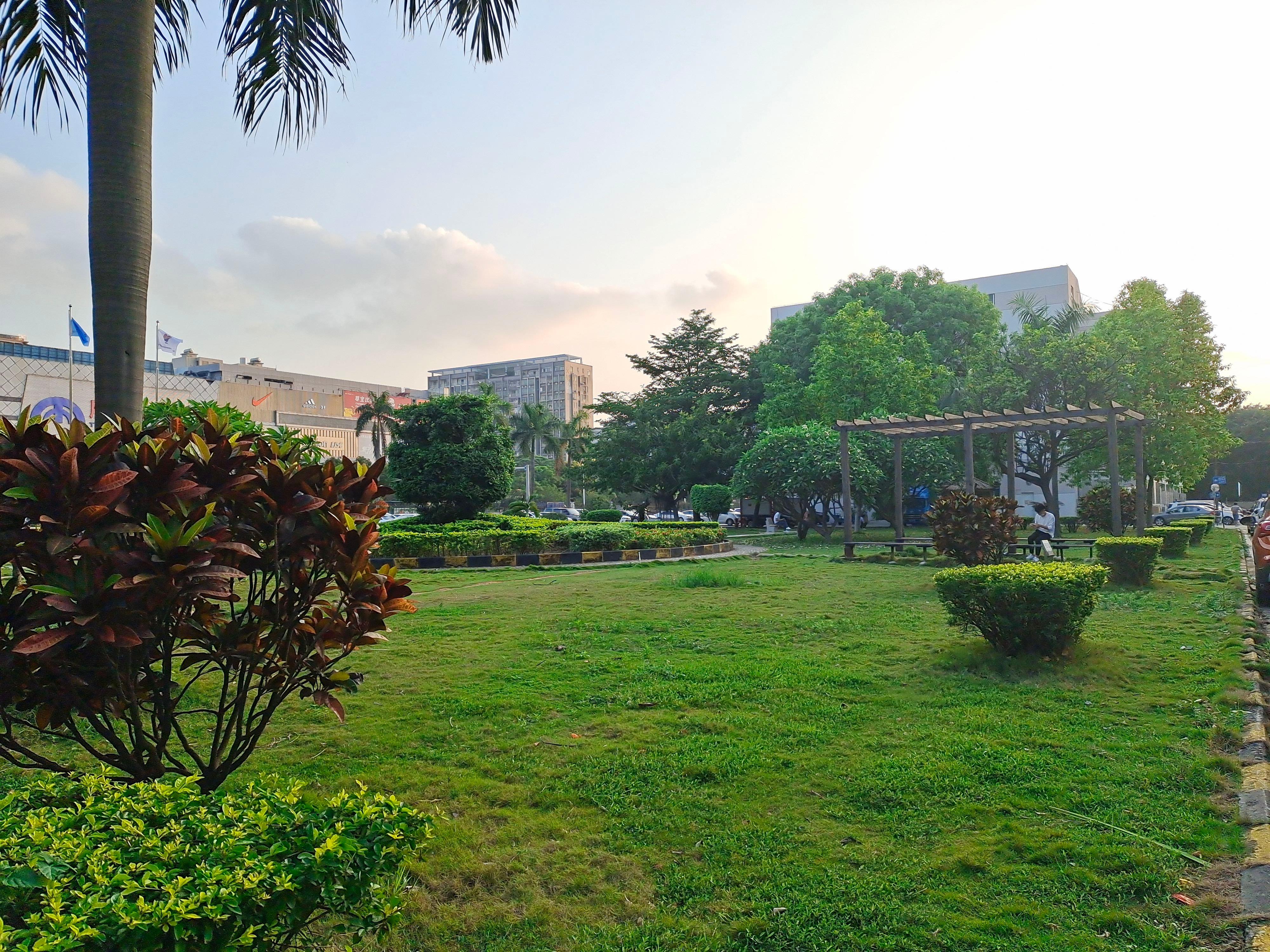 福永靠近沙井高新园区独栋厂房现空出5800平带装修花园式厂房