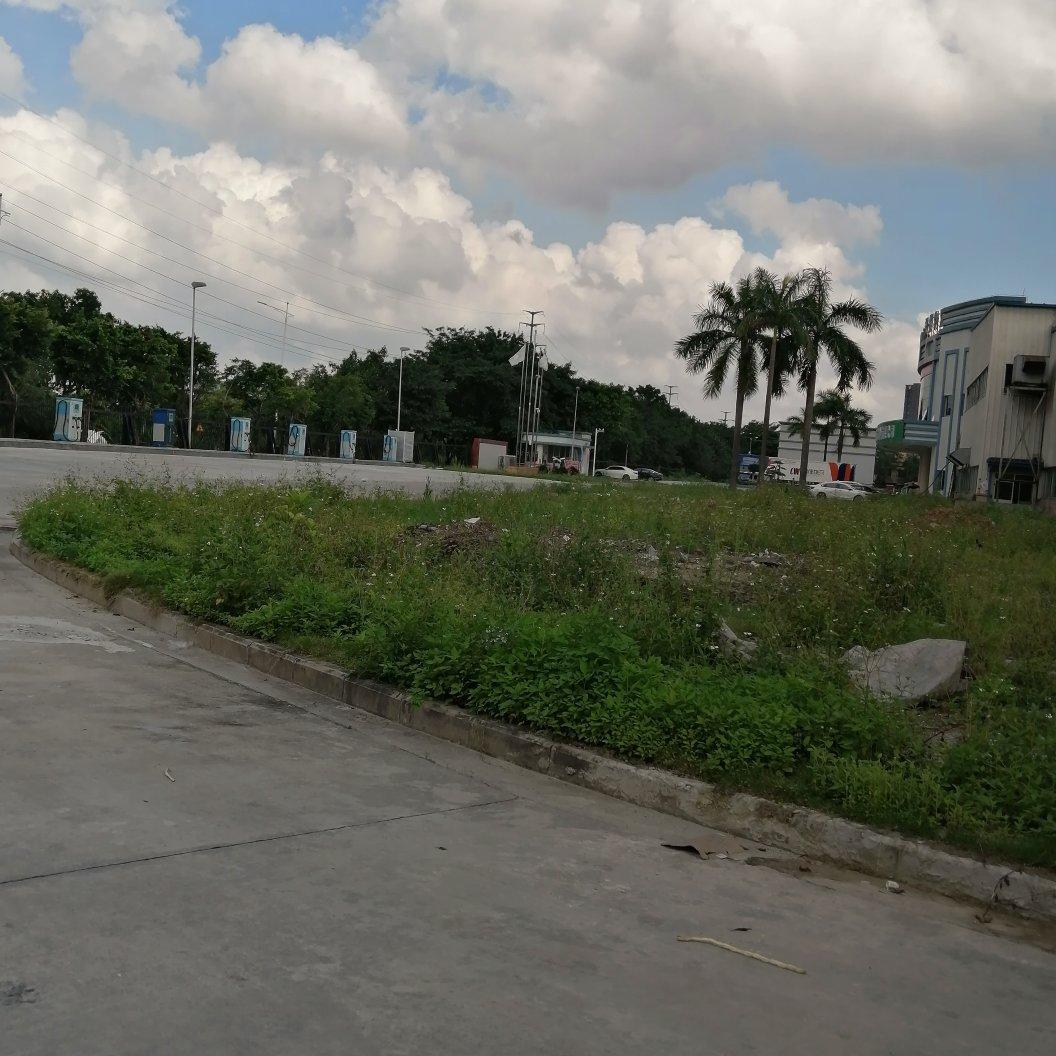 黄埔永和开发区永顺大道边可做汽车，机械展示，土地出租，2