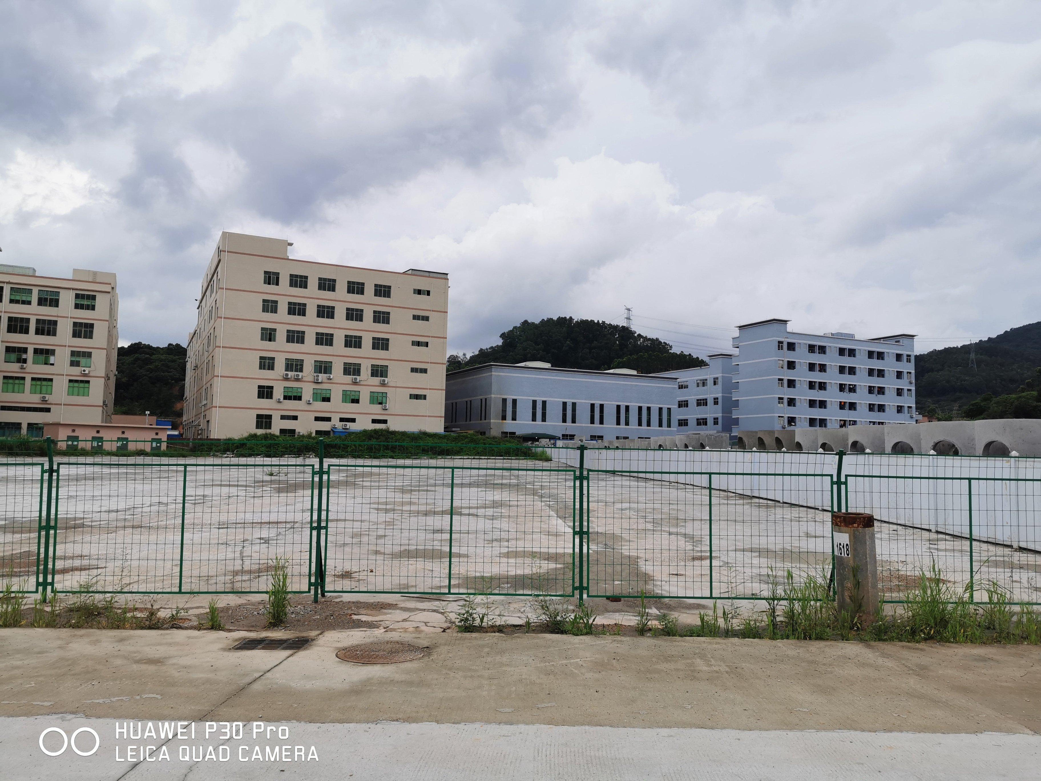 深圳市平湖区红本国有土地，手续齐全出售1