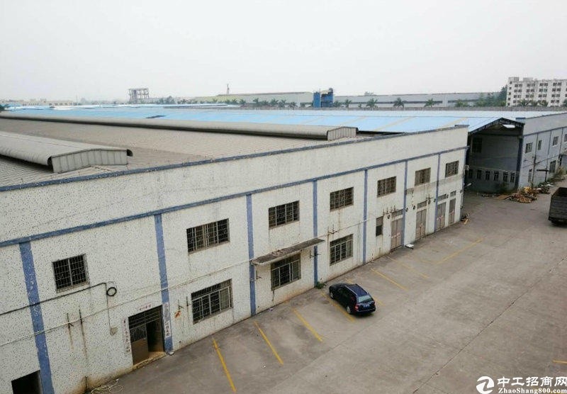 佛山和桂主干道旁工业园12米高独院8000平厂房仓库出租。