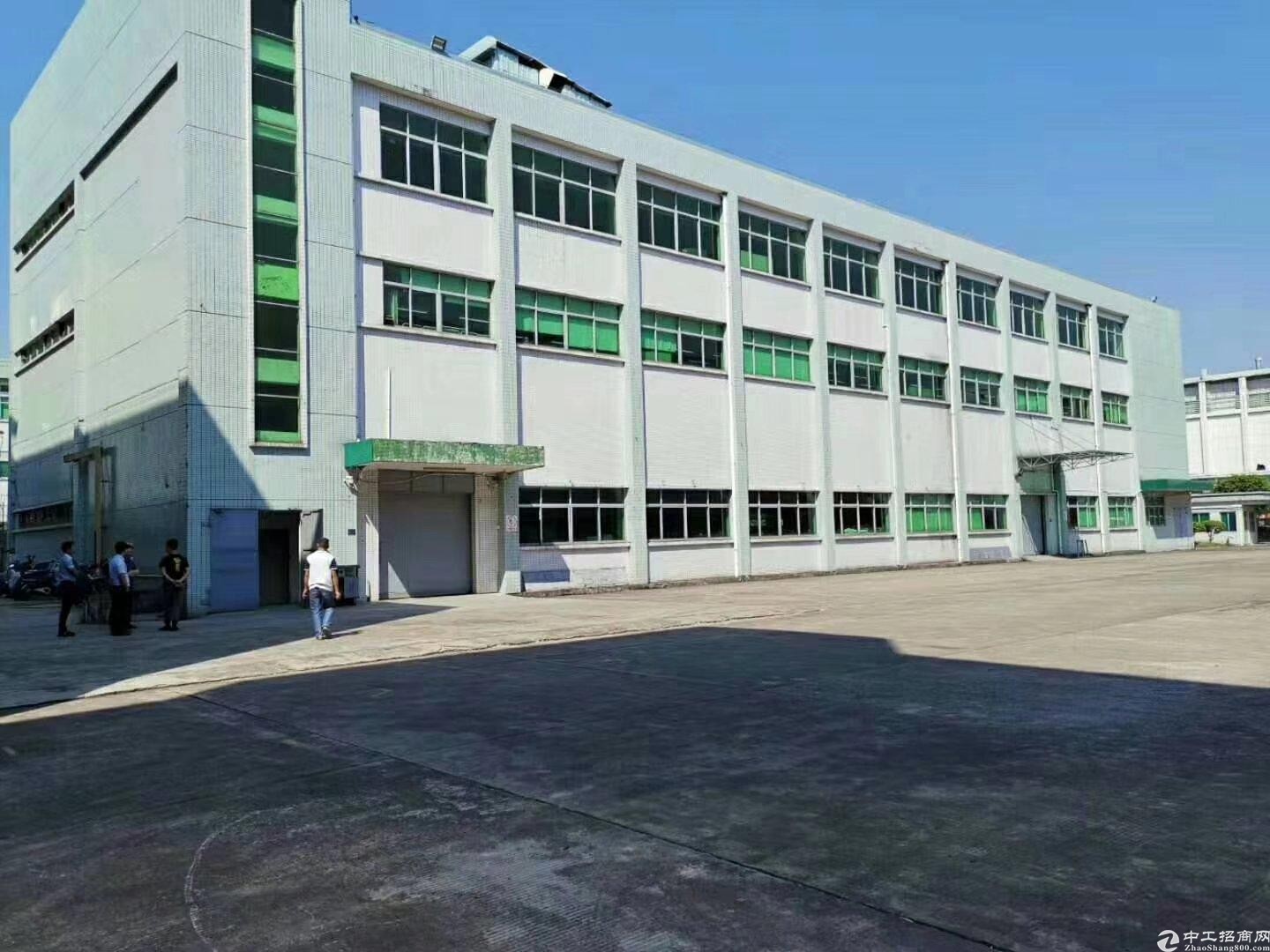 广州黄埔区花园式厂房仓库出租6300平方，适合各行各业