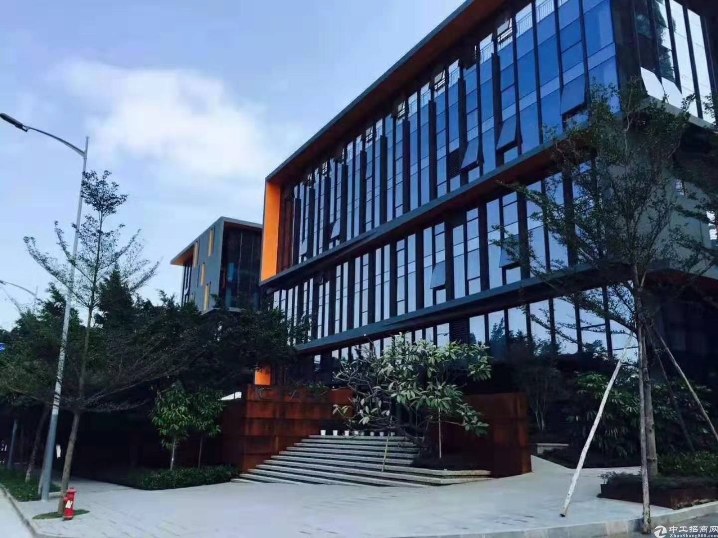 企业总部全新花园式小独栋办公楼1600平米3层