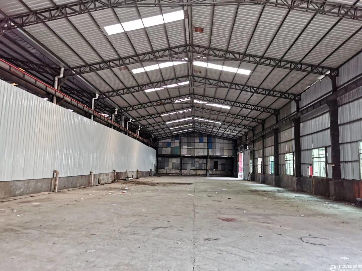 单层500+3000+10000平米单一层厂房可做仓库可分租