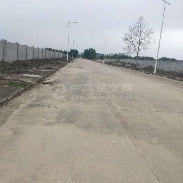 深圳坪地高速口5公里占地40000㎡国有证土地出售