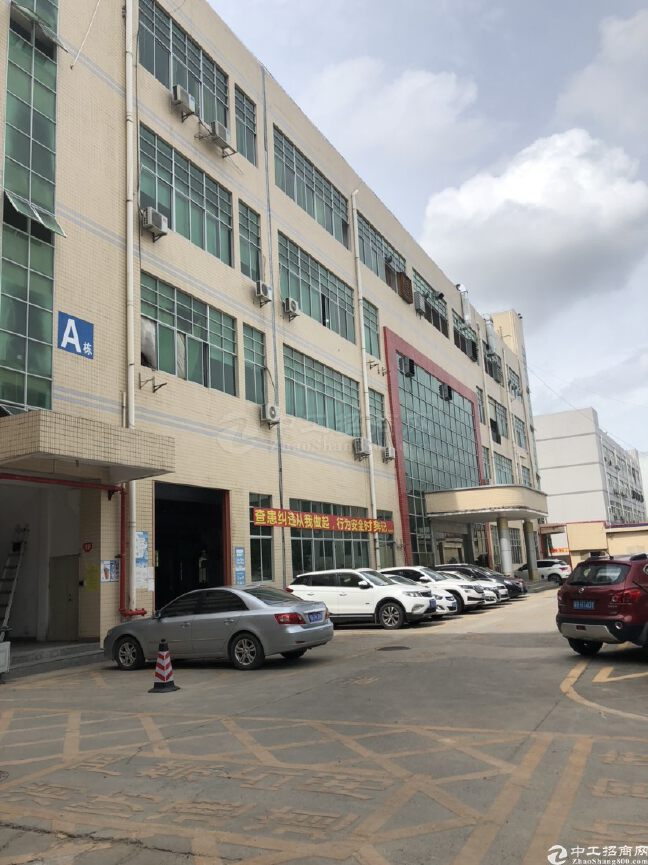 厚街河田新出全新厂房招租9000平米,可以分租,有卸货平台