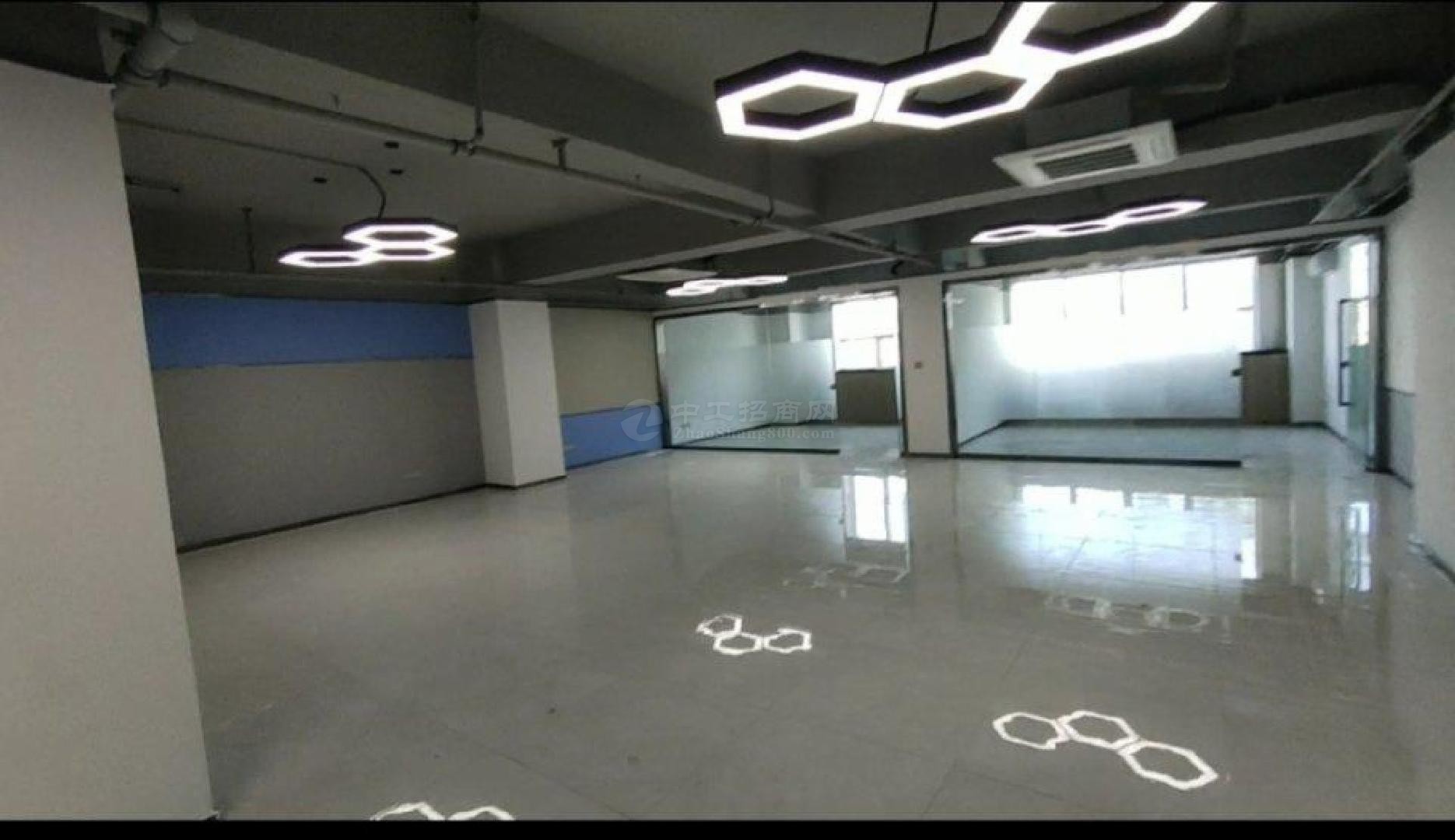 固戍地铁站，永辉大厦90至240平,7成使用率精装修带空调