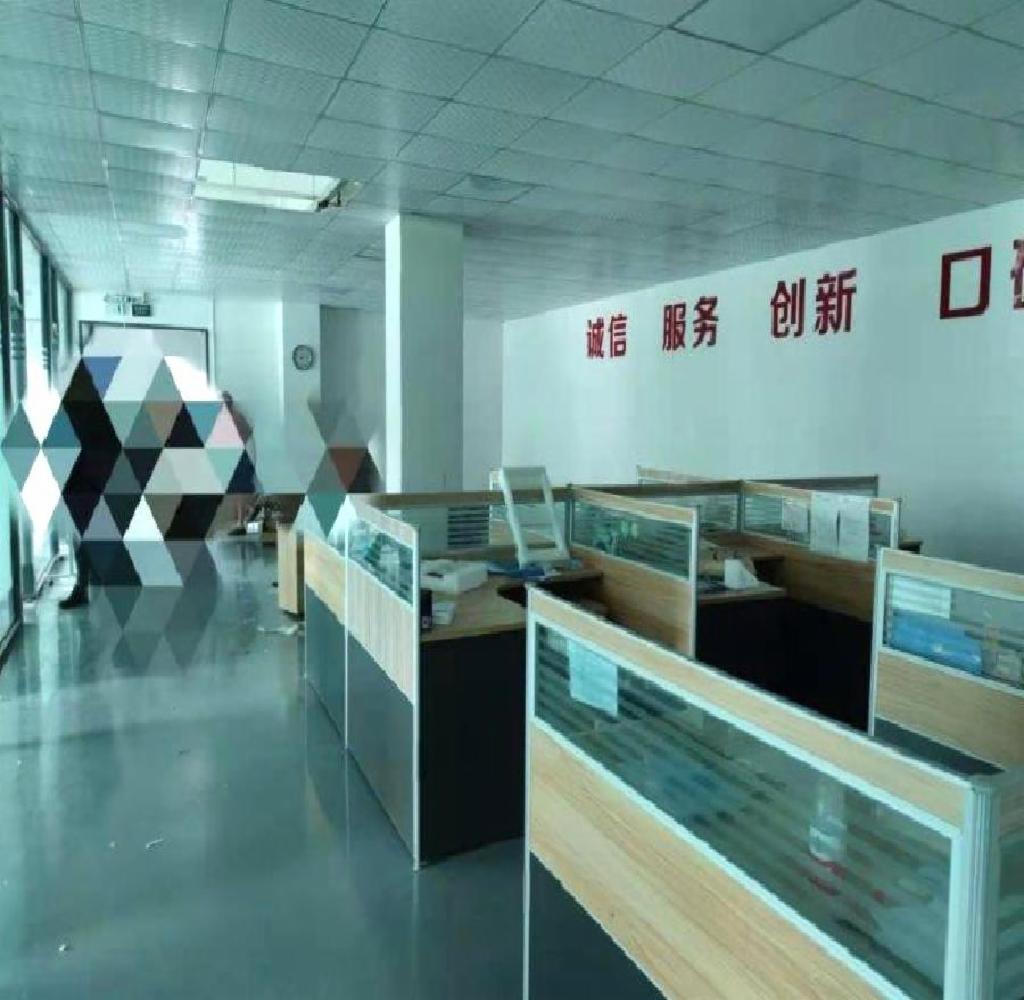石岩地铁站福海工业区厂房楼上1000平米豪华精装修出租仓库