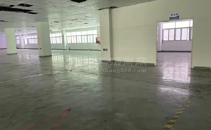 坪山坑梓大型园区新出2楼整层2680平厂房出租