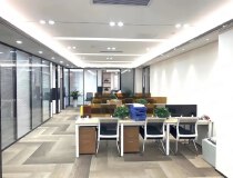 张江2号线核心区，222平，精装修办公室，长泰广场，拎包办公
