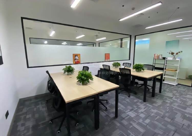 张江高科地铁口7500元全包8人间办公室全新精装带家具1