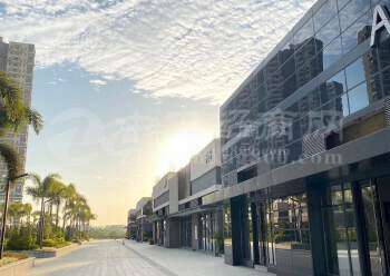 东莞市南城创意产业园80000出售首付3成，按揭10年3