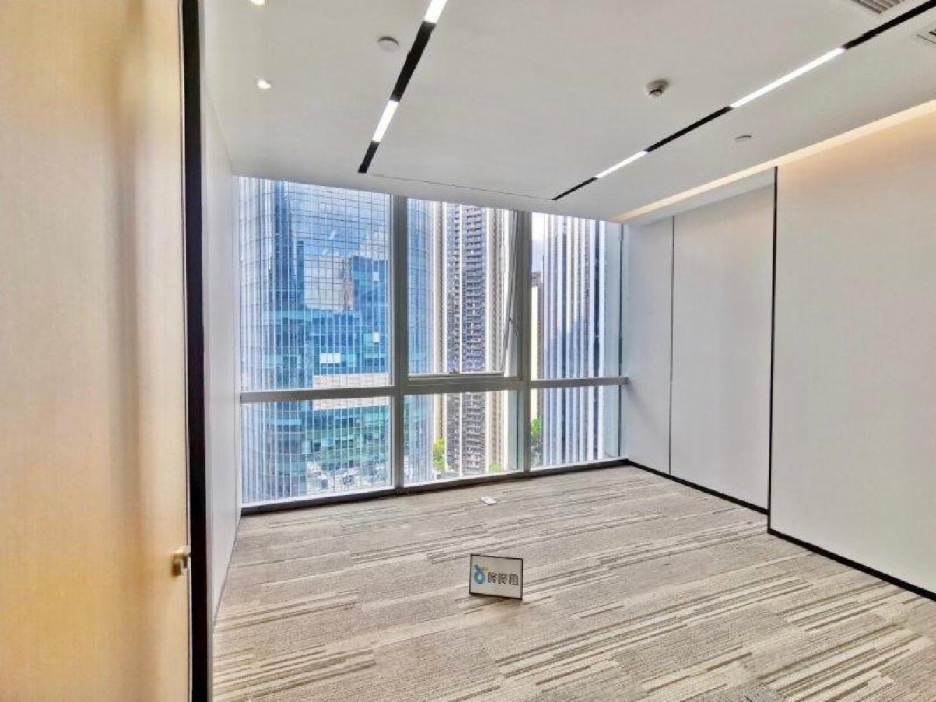 特价！！塘朗金骐智谷大厦，电梯口！全新装修办公室出租！