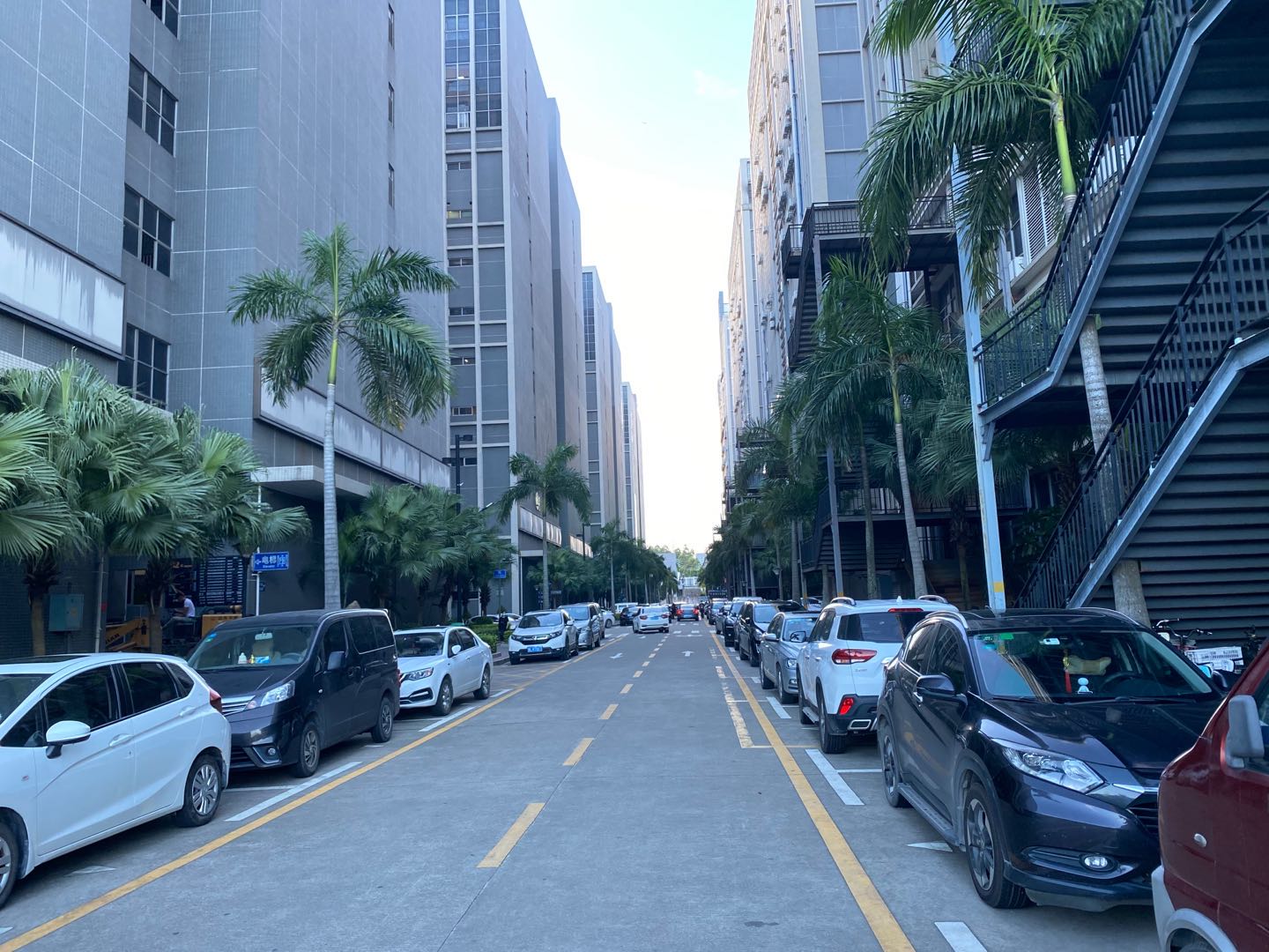 坂田亚洲工业园1500平精装修厂房出租可分租空地大 坂田亚洲工业园1500平精装修厂房出租可分租空地大