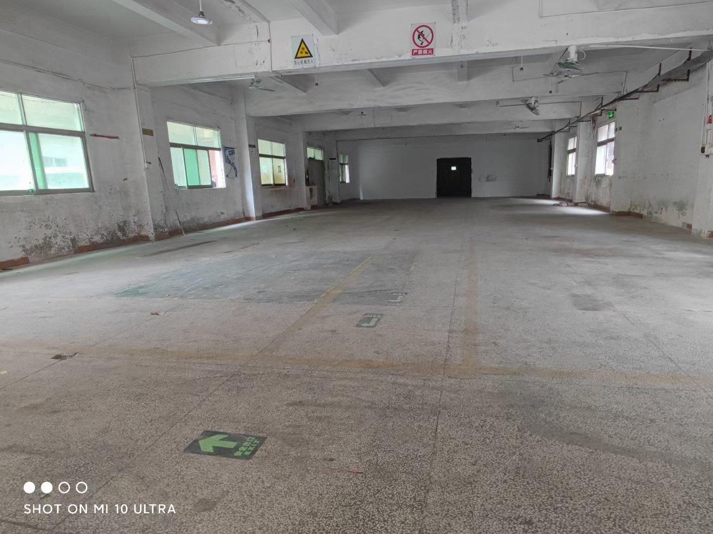 布吉秀峰工业园厂房仓库大小均有分租地铁口