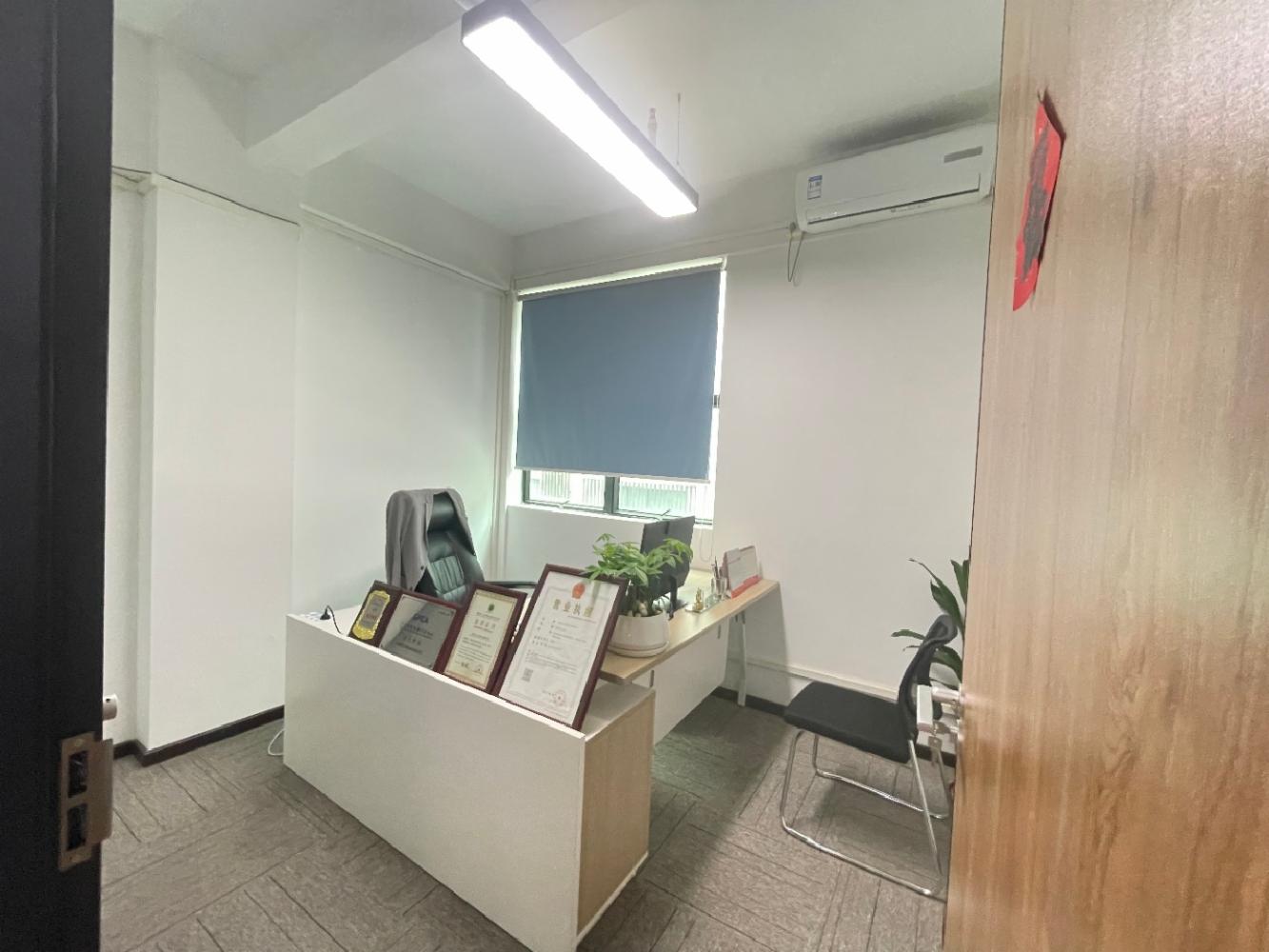 开发商西丽云谷二期150平小户型办公室出租，60一平。