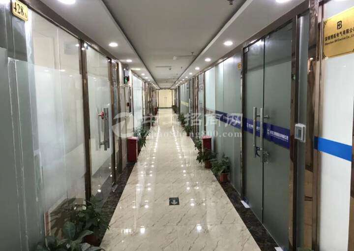 深圳坪山广场办公室50平-1350平，大小面积都有，精装修6