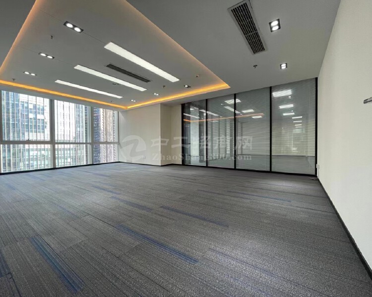 科技园大冲商务中心全新装修801平4+2格局电梯口办公室出租