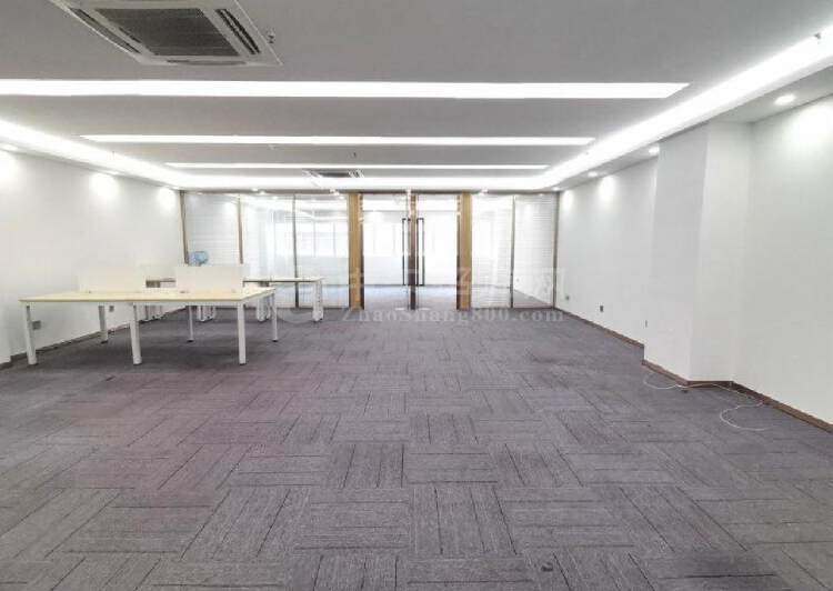 石岩官田地铁口精装办公室45平至680平写字楼出租拎包入7