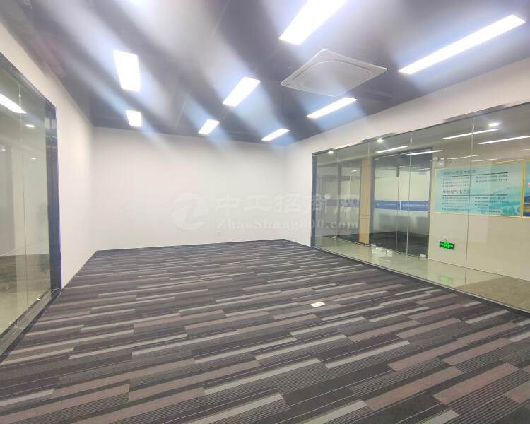 [西丽]汽车站电商大厦精装修小面积100平，1+1格局，使用率高