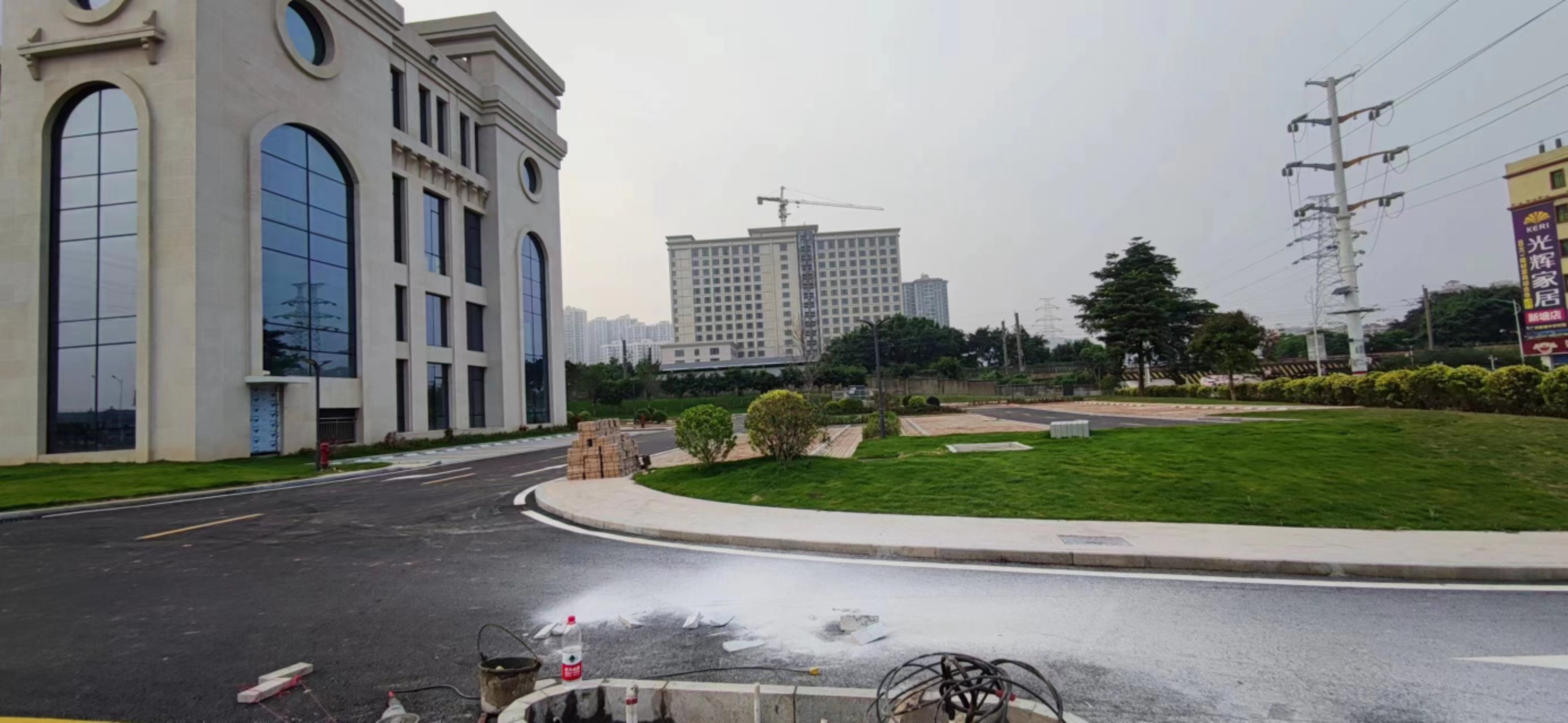 新塘镇凤凰城旁独院写字楼酒店出租可分租，有地下停车场