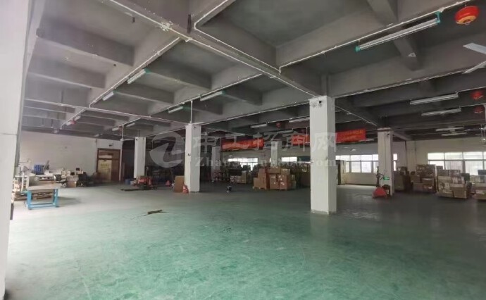 在福永桥头地铁站附近一楼1000平米国际物流电商仓库出租招租
