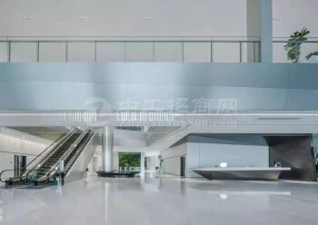 汉京中心，开发商一手直租196平小面积精装修办公室