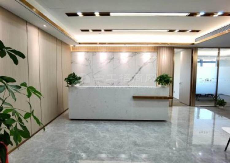 高层无遮挡丨卓丨越时代广场300平丨带家私电梯口国际商会中心1