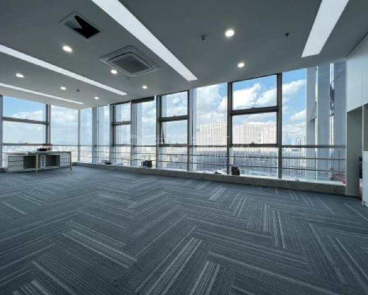 南山地铁口阳光科创中心汉京中心100平办公室看海