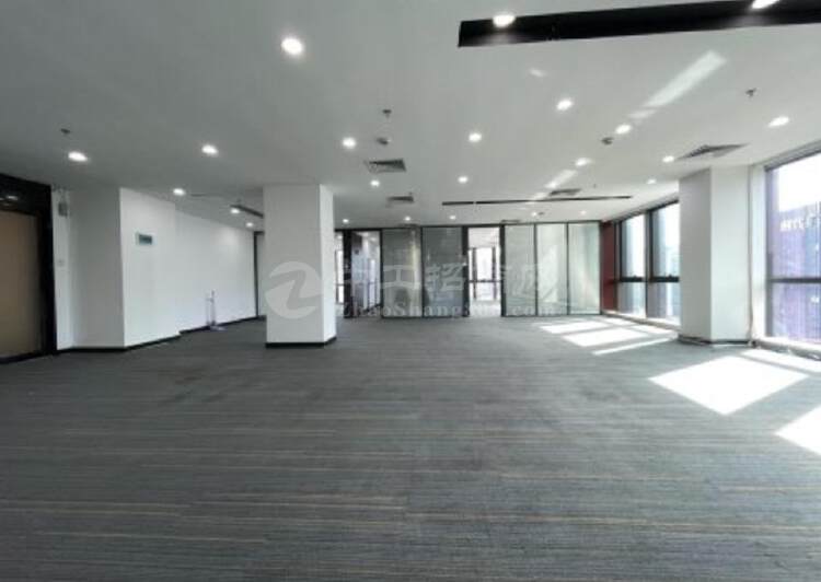 龙华中心区330平精装办公室3个隔间高层双面采光有商场8