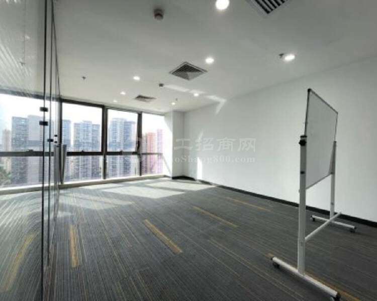 龙华中心区330平精装办公室3个隔间高层双面采光有商场