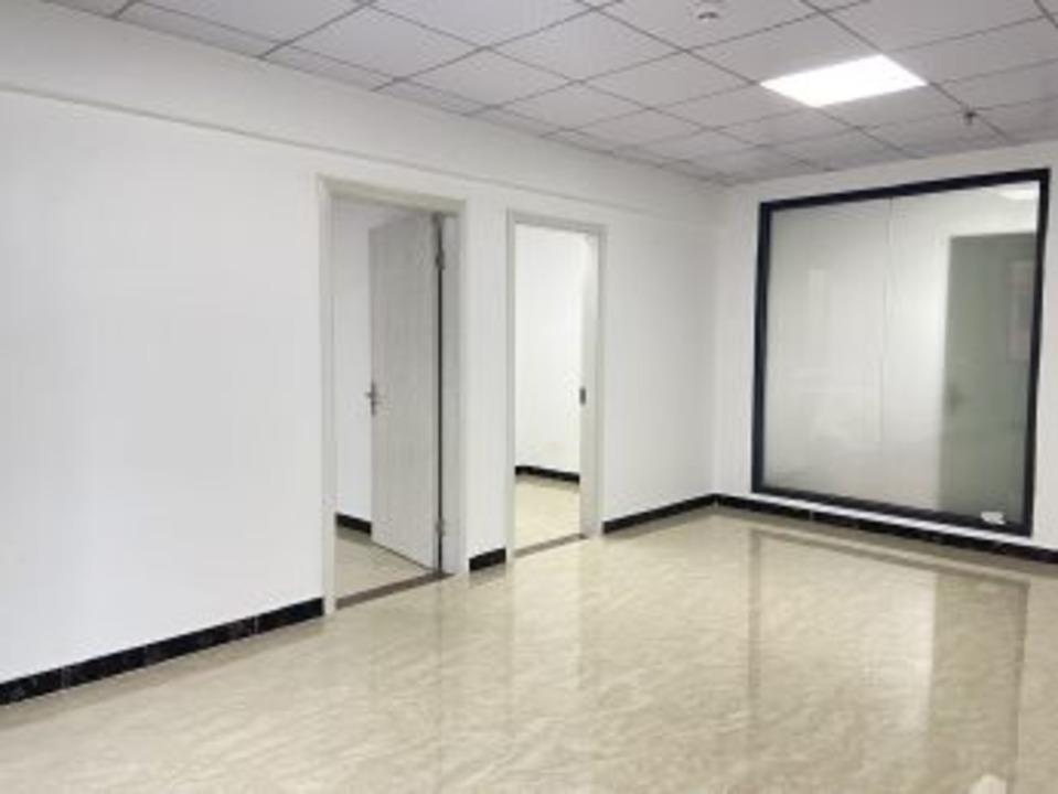 物业直租沙井沙三厂房办公室可生产办公停车充足带空调