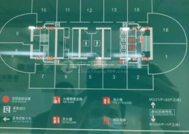 罗湖地丨王信兴广场，电梯口方正单位豪华装修，20人办公场地4