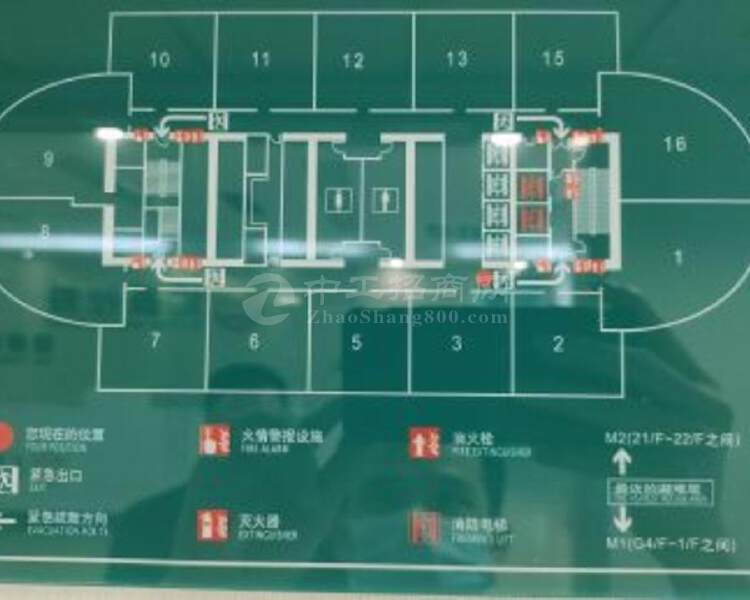 罗湖地丨王信兴广场，电梯口方正单位豪华装修，20人办公场地
