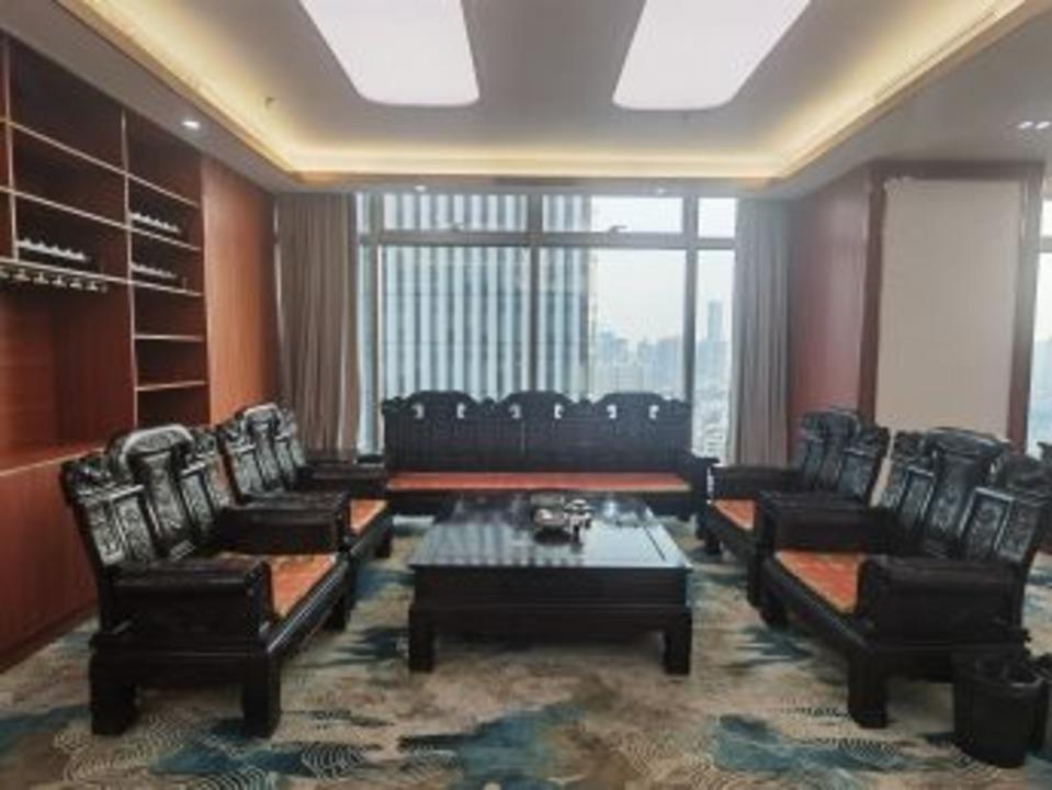 罗湖区地标京基100大厦800平精装带家私办公室出租