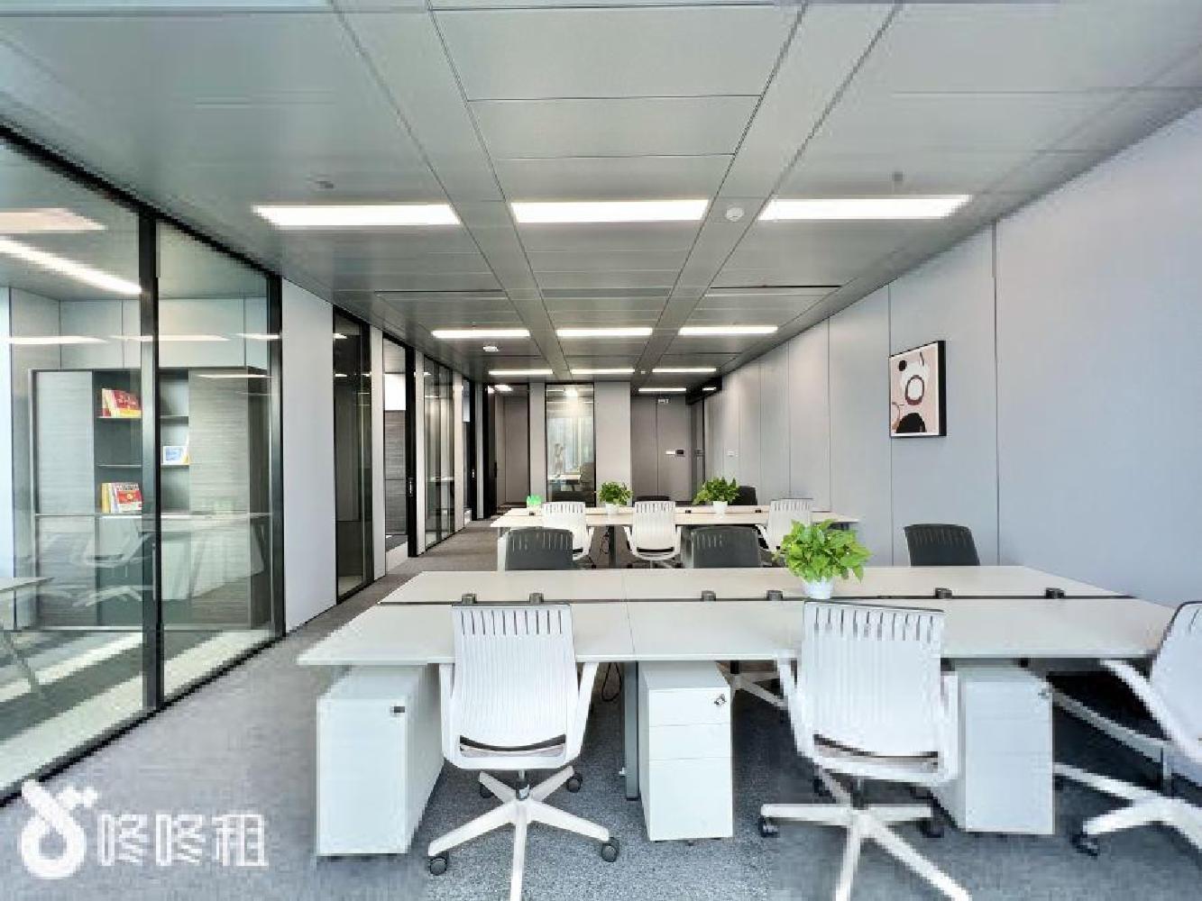 南山深大站口汉京金融中心大小面积都有配全套家私拎包办公室