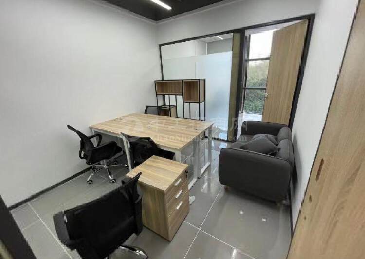盐田CBD新商圈，写字楼办公室拎包入住，提供正规租赁红本5