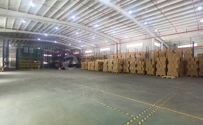 丹竹头高速出口新出物流仓库，7200平带卸货平台，停车方便